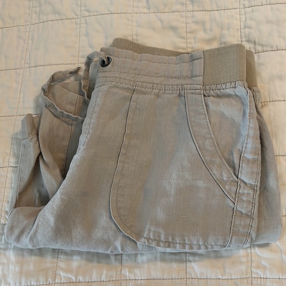 Athleta Pants - Athleta Drawstring Bermuda Style Linen Short Size 0